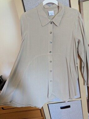 Vintage Click By Color Me Cotton Taupe Button Up